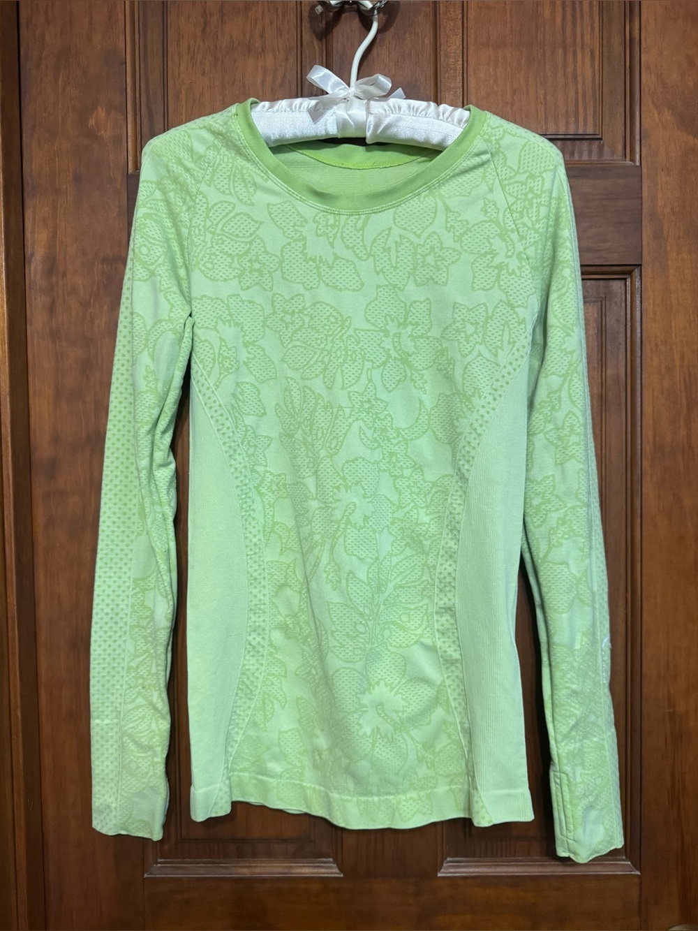 CLIMAWEAR YOGA TOP SIZE MEDIUM